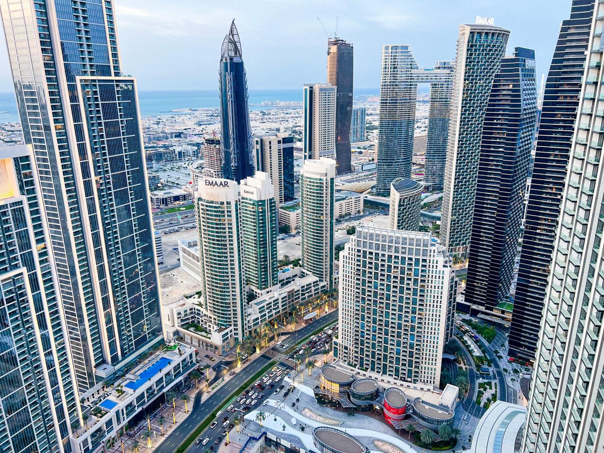 Downtown Luxury - Stunning Burj Khalifa & Sea View - 5 Minutes Walk To Dubai Mall Exterior photo