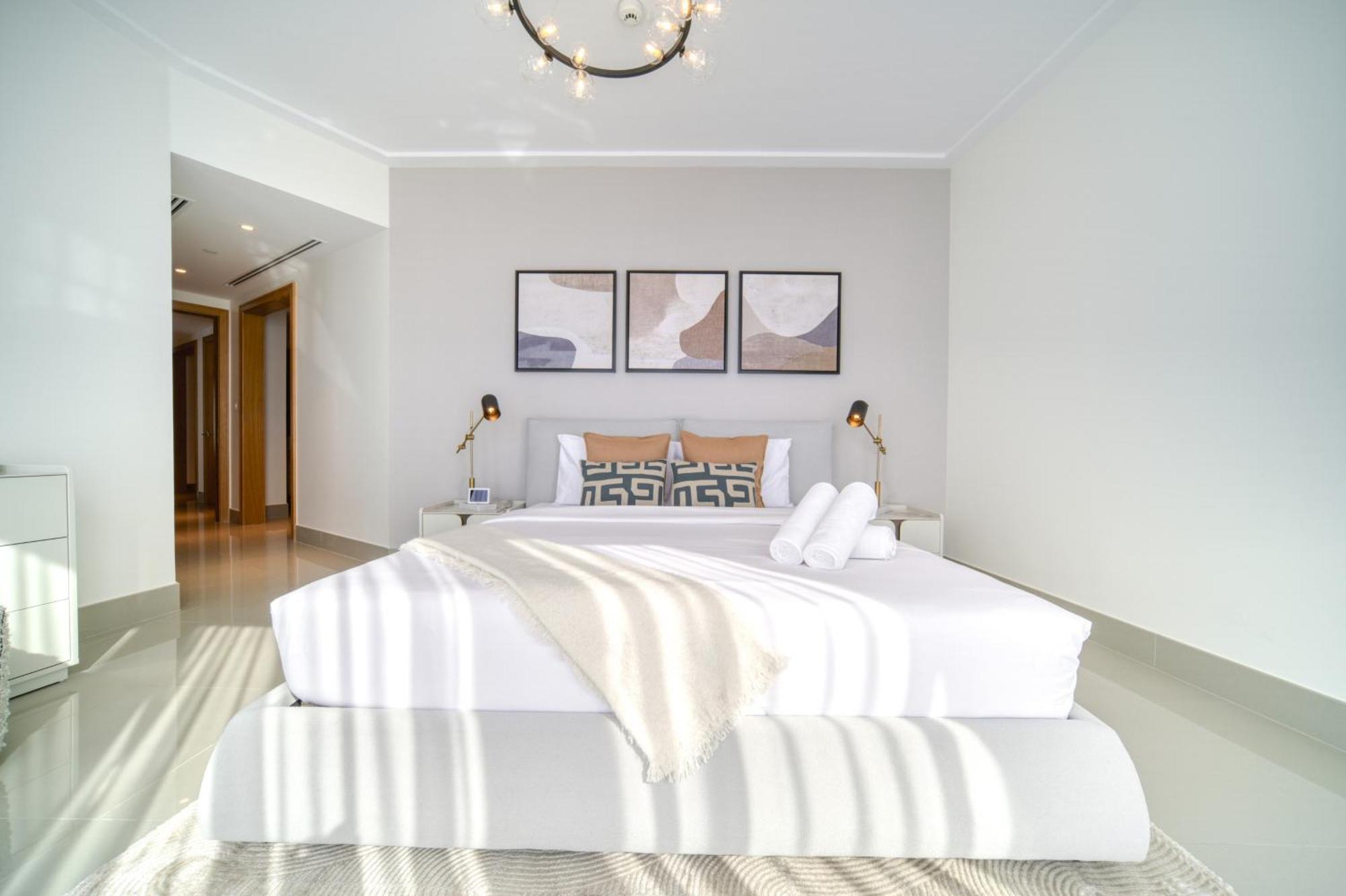 Downtown Luxury - Stunning Burj Khalifa & Sea View - 5 Minutes Walk To Dubai Mall Room photo