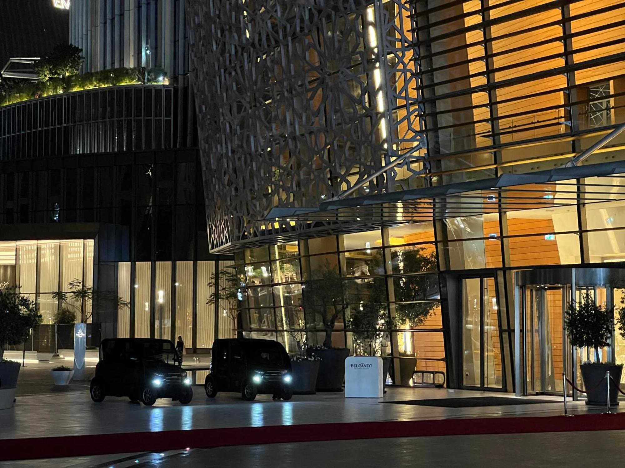 Downtown Luxury - Stunning Burj Khalifa & Sea View - 5 Minutes Walk To Dubai Mall Exterior photo